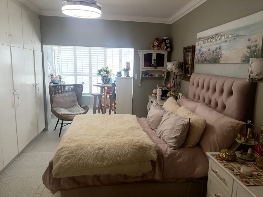 To Let 1 Bedroom Property for Rent in Strand North Western Cape